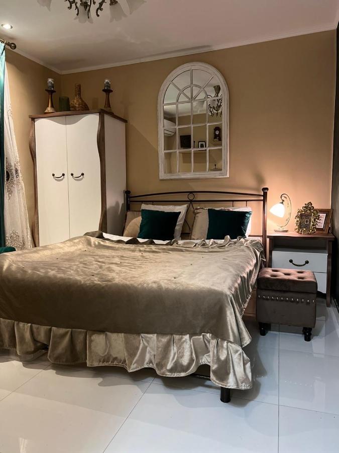 Katerina 2 Bedroom Luxury House ไซคิย์นธอสทาวน์ ภายนอก รูปภาพ